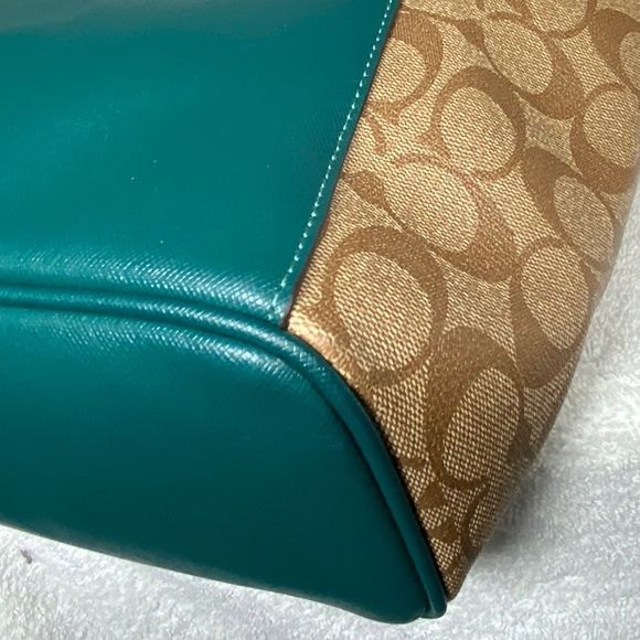 Coach F30301 Peyton Coated Canvas Saffiano Tote Green and Khaki - Picture 13 of 15